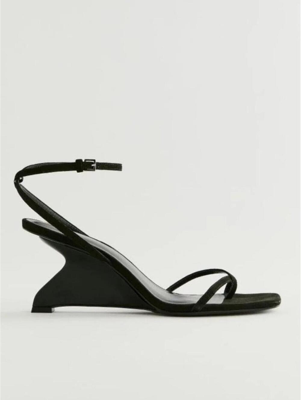 Reformation Emilia Wedge Sandal Black Suede Size 7.5